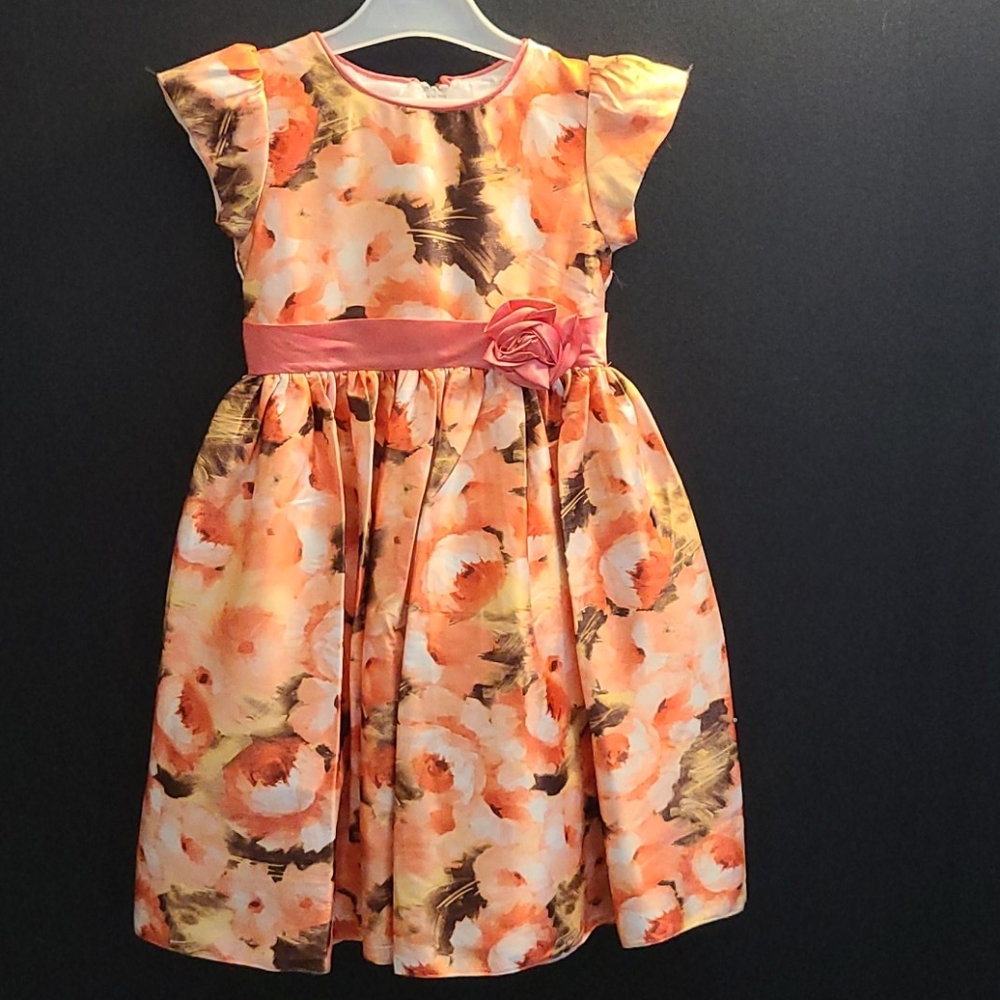 Girls dress